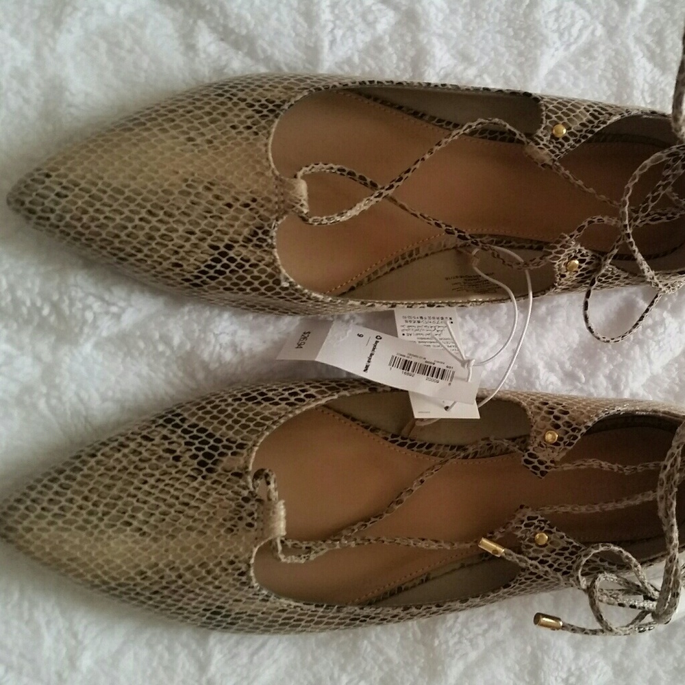 Womens flats